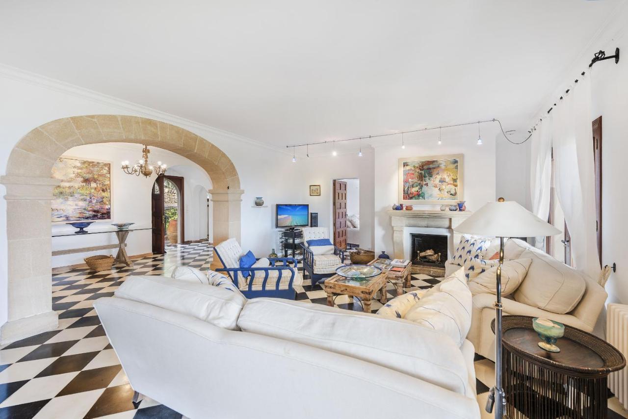 Punxa Dalt - Traditional With Heatable Pool Pollenca